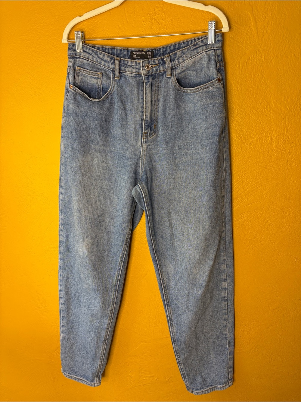 PRETTYLITTLETHING MID BLUE WASH HIGH WAIST MOM JEANS US 8 Great Condition - Picture 7 of 8